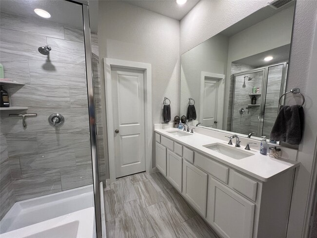 Building Photo - 2694 Woodforest Pkwy N