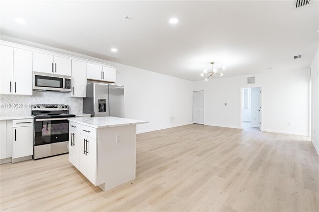 Photo - 2575 SW 64th Ave Unit 7