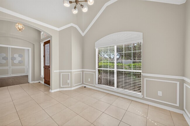 2223 Fern Mist Ln