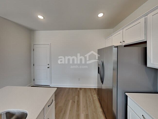 Photo - 5002 Twin River Dr