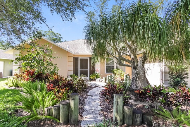 Building Photo - 4710 Glenbrooke Terrace