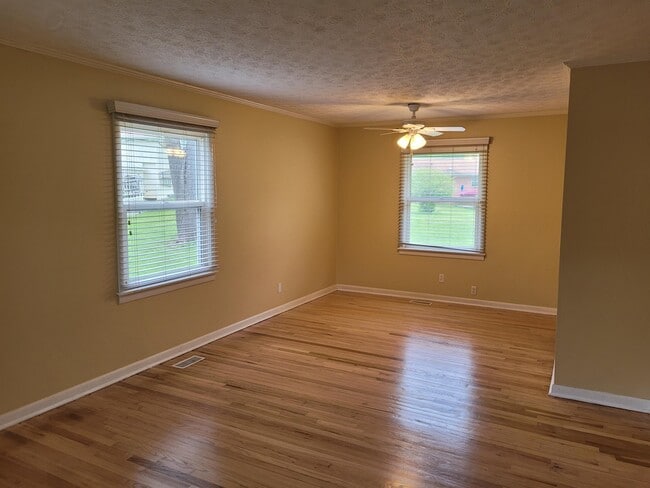 Photo - 101 Sheridan Cir