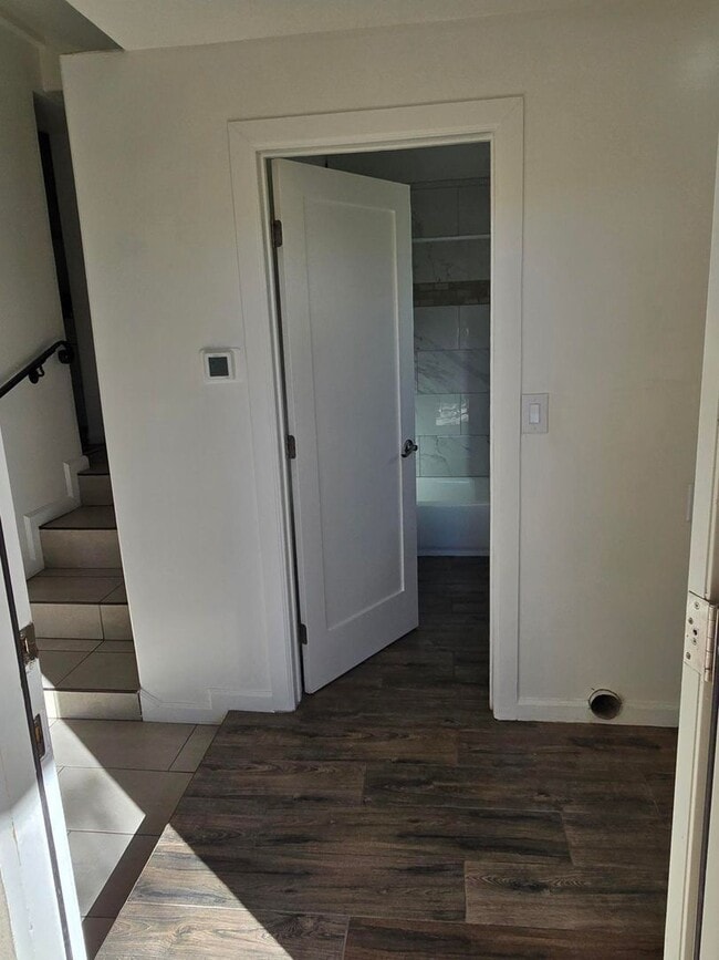 Photo - 332 W Illinois St Unidad 3