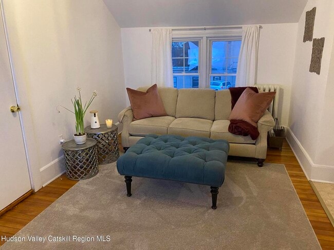 Photo - 502 Warren St