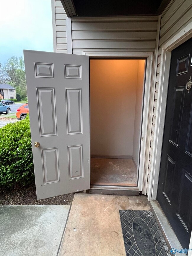 Photo - 5005 Chancellor Square Unit A