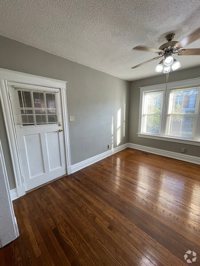 Building Photo - 3215 Halliday Ave Unit 2W Rental