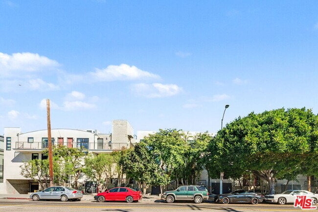 Photo - 700 Main St Unit 5