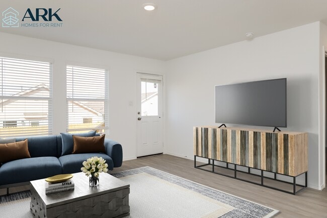 Photo - 2811 Millikan Dr