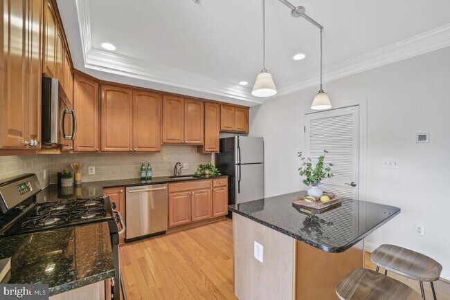 Photo - 1300 Taylor St NW Unit 203