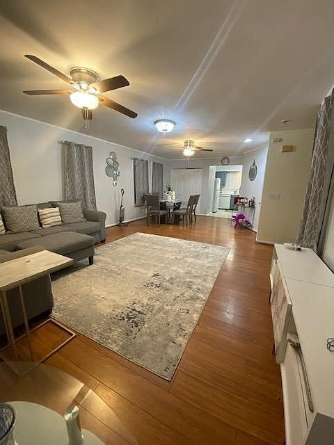 Photo - 119 Schilling Ln