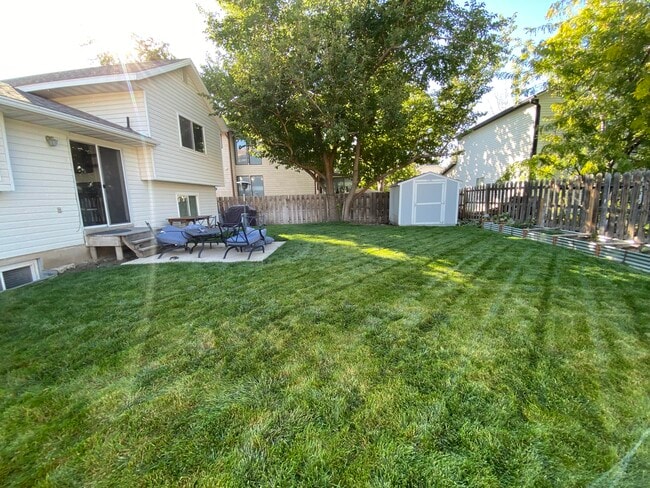 Photo - 1084 W 1060 N