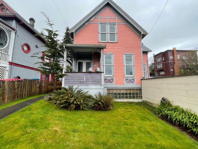 Building Photo - HORN02 Unit 1229-1