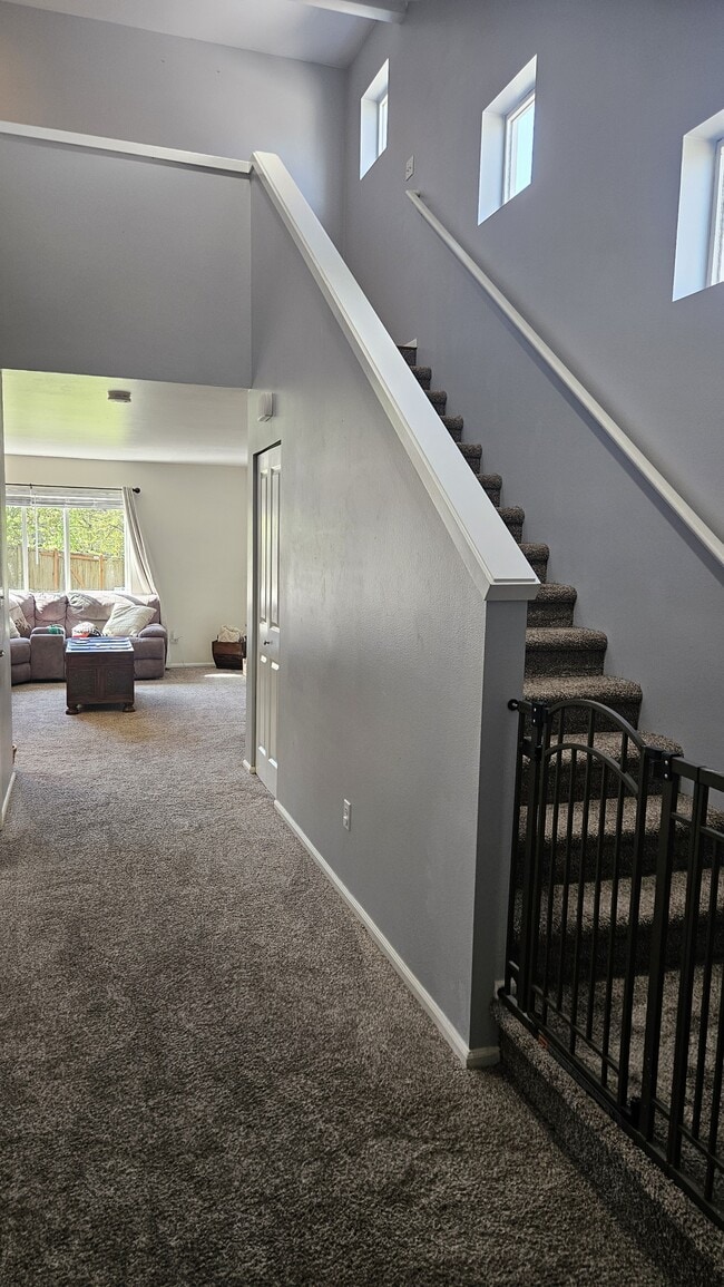 Photo - 2420 193rd St E