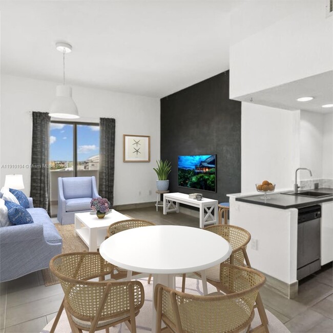 Building Photo - 36 NW 6th Ave Unit TS-4