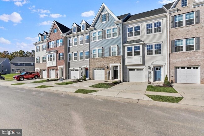 Building Photo - 2275 Marcy Dr