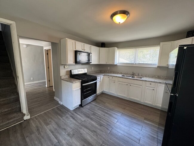 Photo - 2 bedroom 1 bath home in East Moline