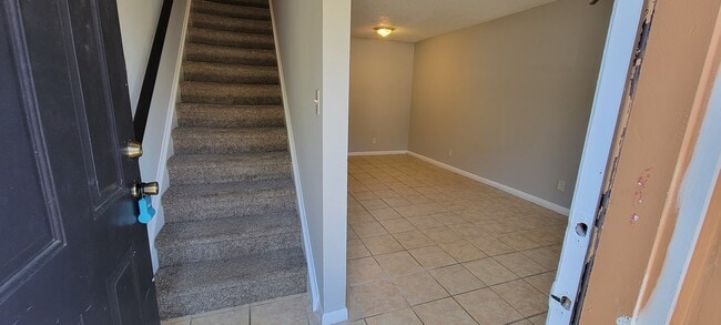 Photo - 3923 Overland Hts