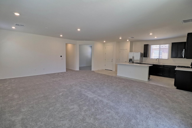 Photo - Newer Rancho Sahuarita Home!