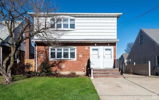 Building Photo - 7 Winthrop Ave Rental
