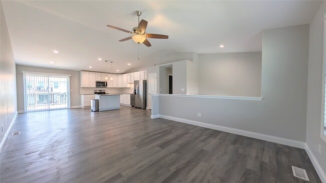 Photo - 1117 Baseball Dr