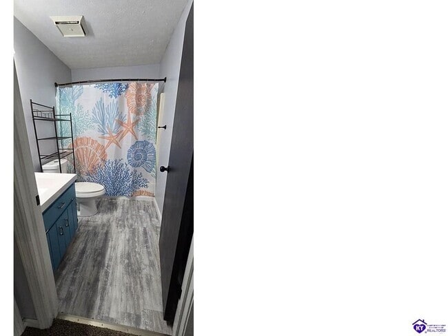 Building Photo - 2825 Frontier Ct Unit Apt #3