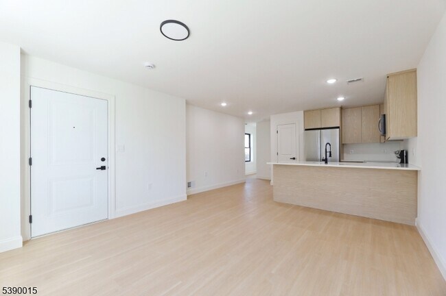 Photo - 27-29 Robert St