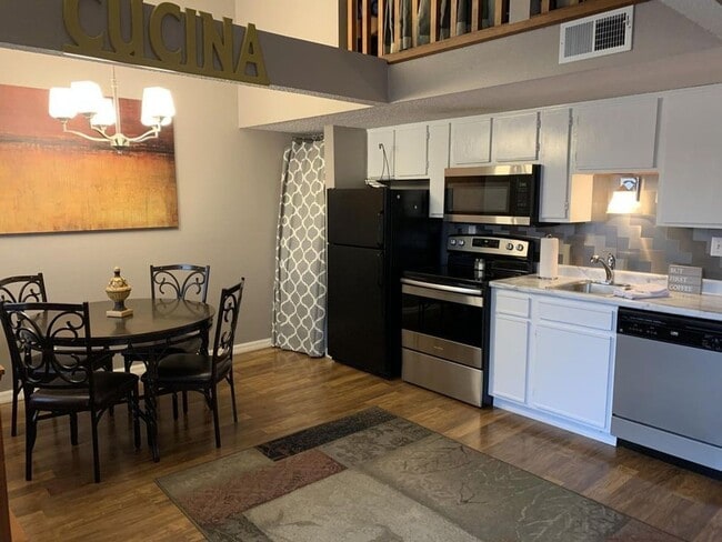 Photo - Furnished 2 Bedroom 2 Bath Apartment in Branson MO Unit 7