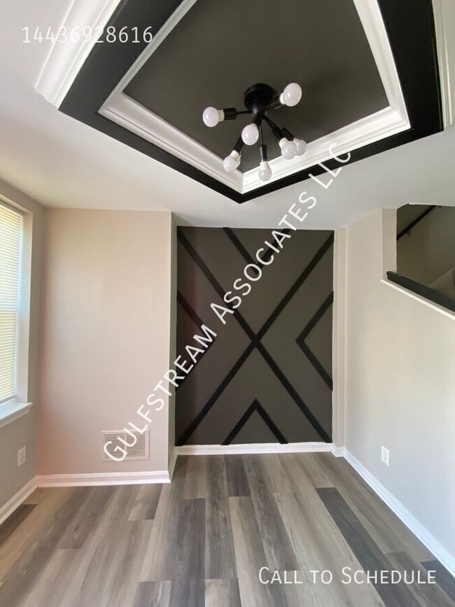 Photo - 1725 Lemmon St