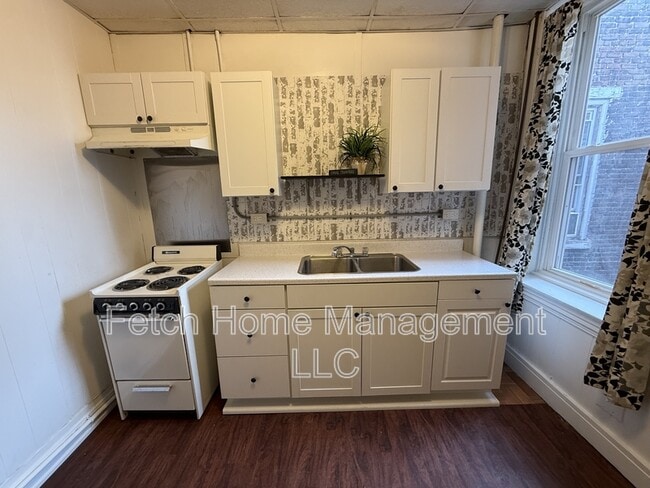 Building Photo - 225-227 North 8th Street - 2A