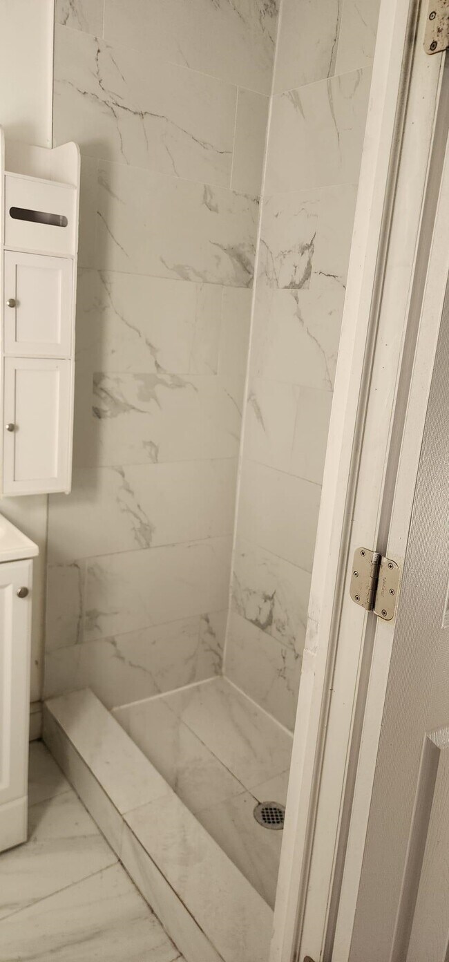 Photo - 325 37th St Unidad 2