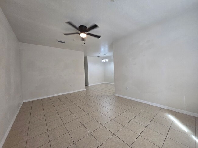 Photo - 2/2 ( Eagle Trace) Charming, updated townh...