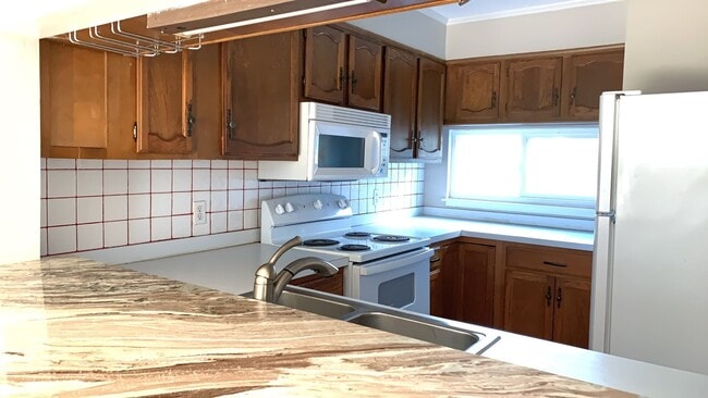 Photo - 1701 Yaupon Dr