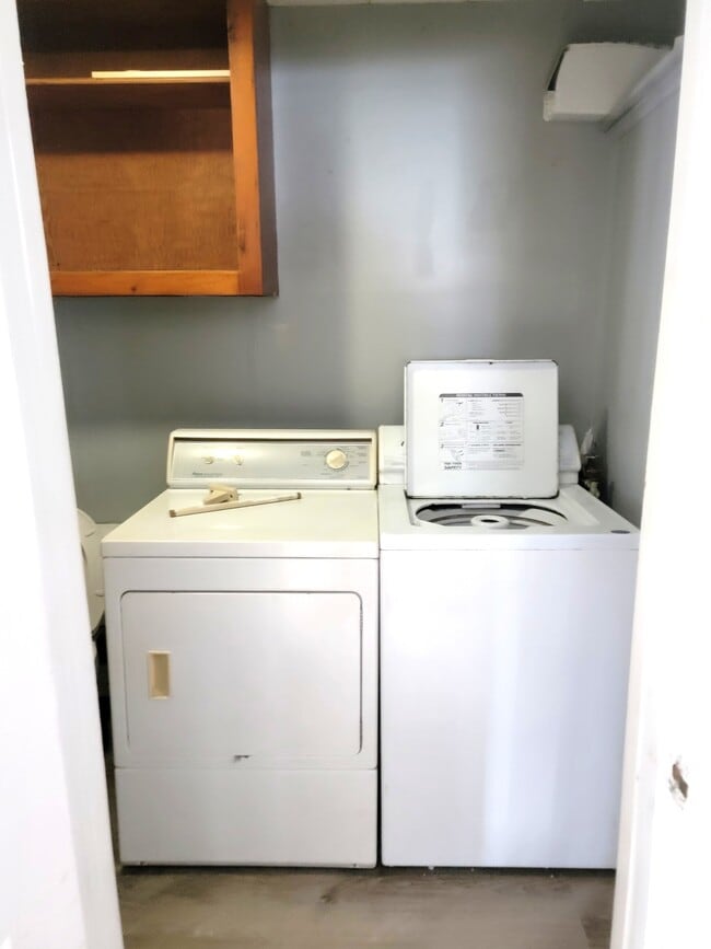 Photo - 319 N Hugh St