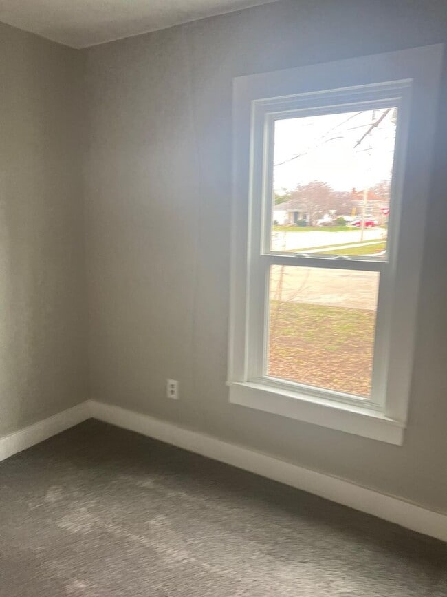 FOR RENT Newly renovated home in Neenah! Rental House Rental in