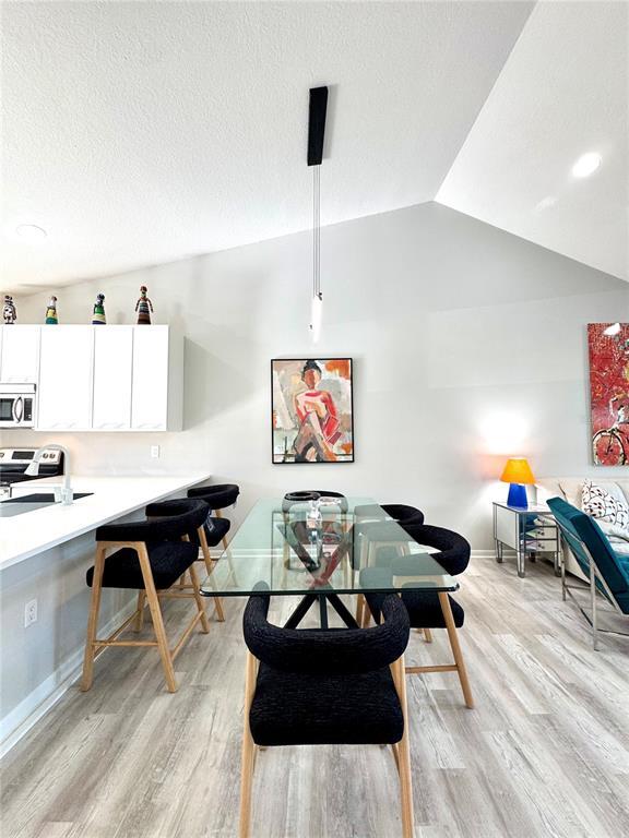 Photo - 5222 Myrtle Wood