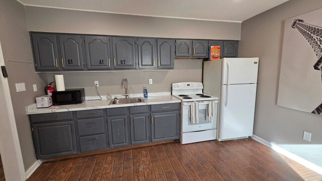 Photo - 1421 S Carey St Unit A1