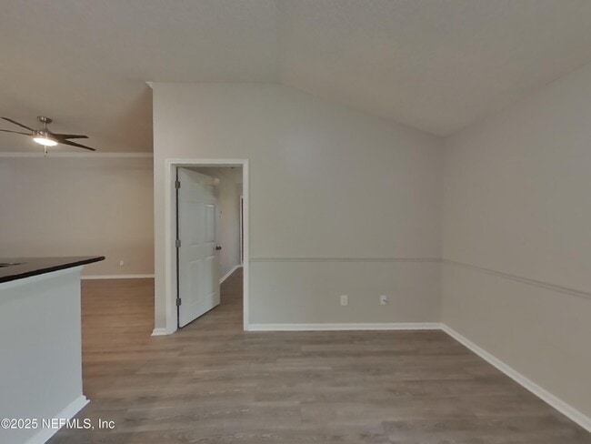 Photo - 1695 Northglen Cir