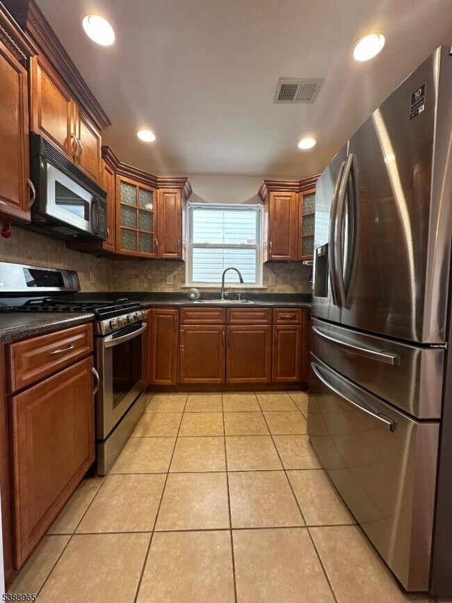 Photo - 1028 Lafayette St