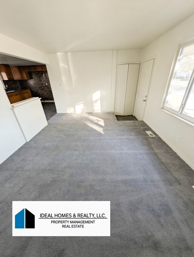 Photo - 5487 Clubok Dr