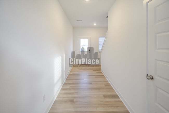 Photo - 7316 Sayers Rd