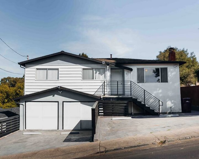 Photo - 1270 Tiegen Dr Unit 1