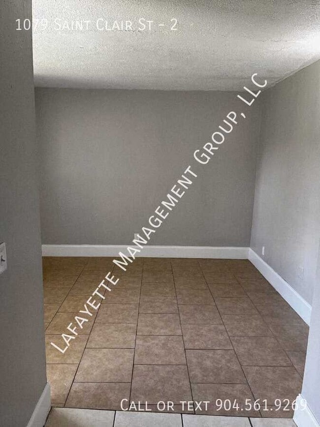 Photo - 1079 St Clair St Unit 2