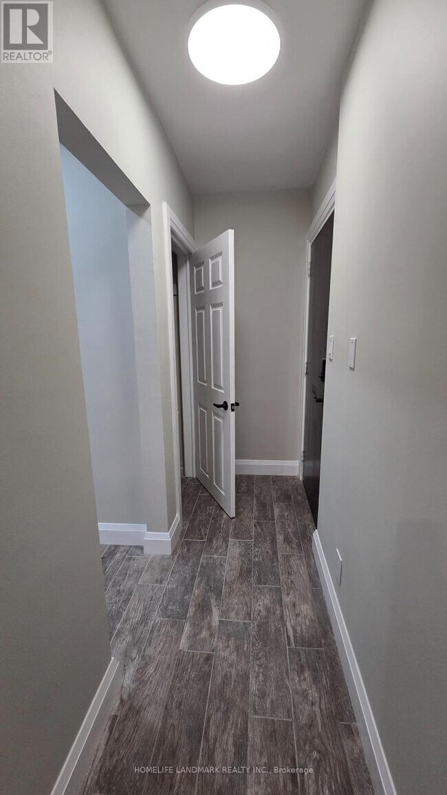 Photo - 793 Broadview Ave Unit 1
