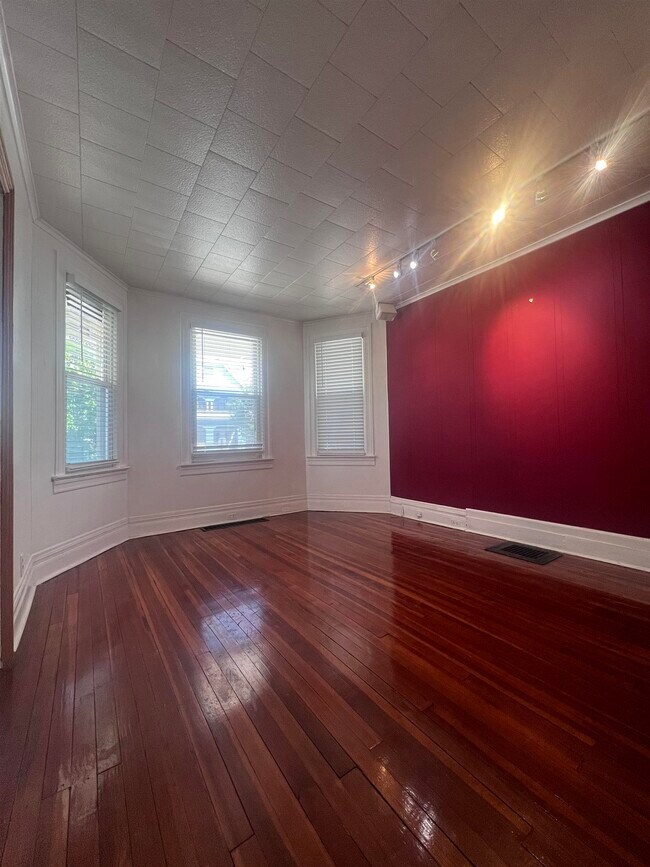 Photo - 94 W 46th St Unit A