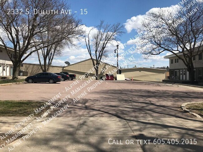 2332 S Duluth Ave Unidad 15