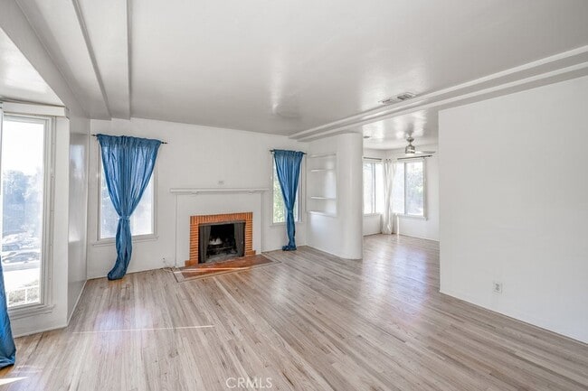 Photo - 711 N Howard St