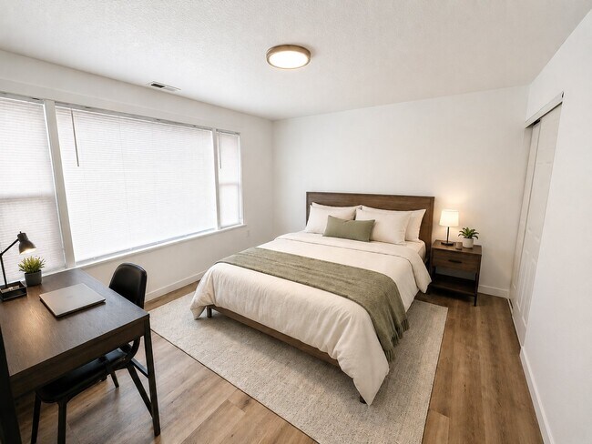 Photo - 1176 E 4th Ave Unidad 1176