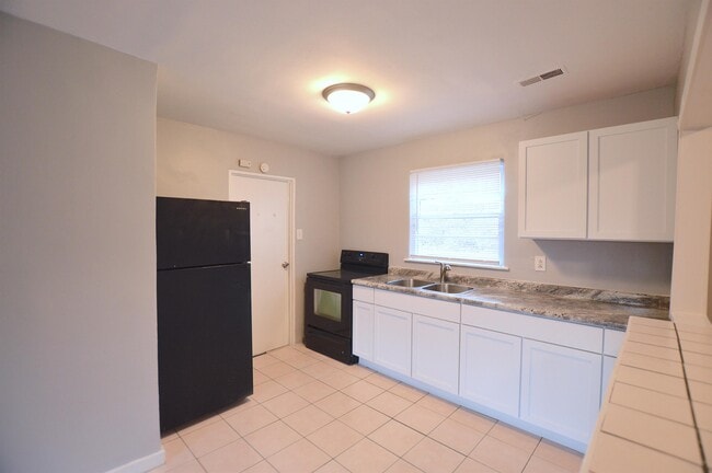 Photo - 6262 E 24th St