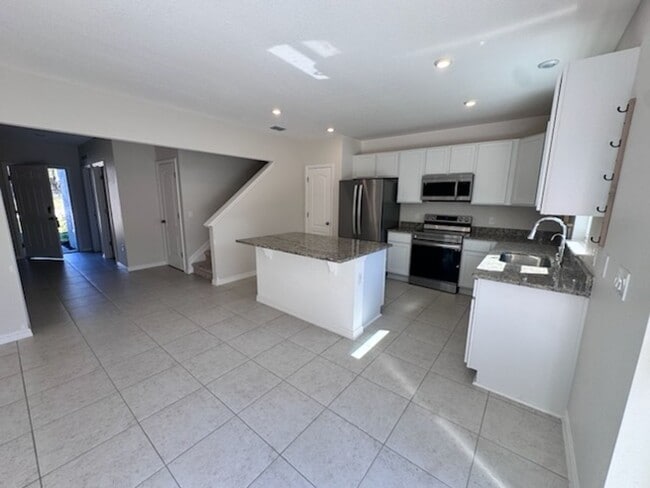 Photo - Beautiful 5 bedroom 3 bath home for rent