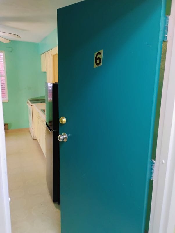 Building Photo - 560 McKean Ave Unit apt # 6